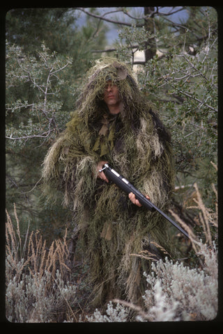 HUNTING & FISHING CLOTHING, SUPPLIES & GEAR
